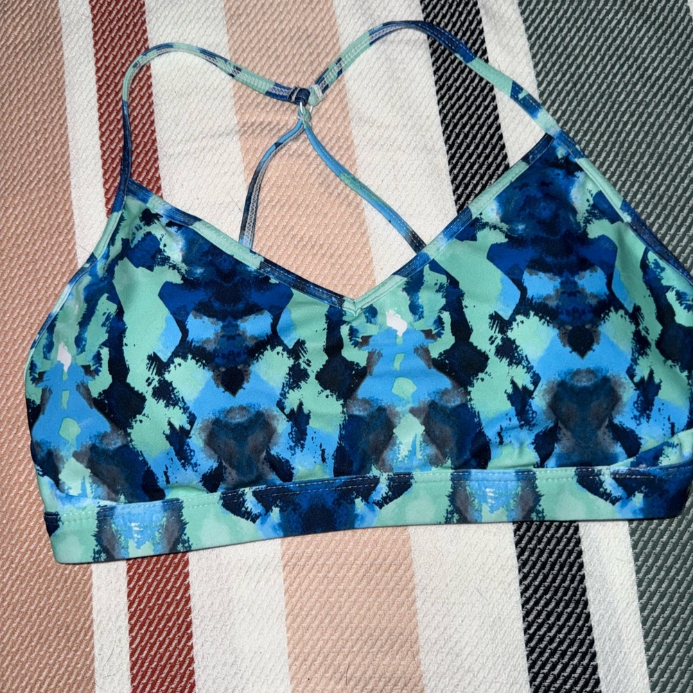 Fabletics Sports Bra - Picture 2 of 4